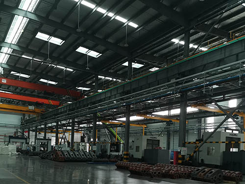 江蘇泰隆減速機(jī)車間